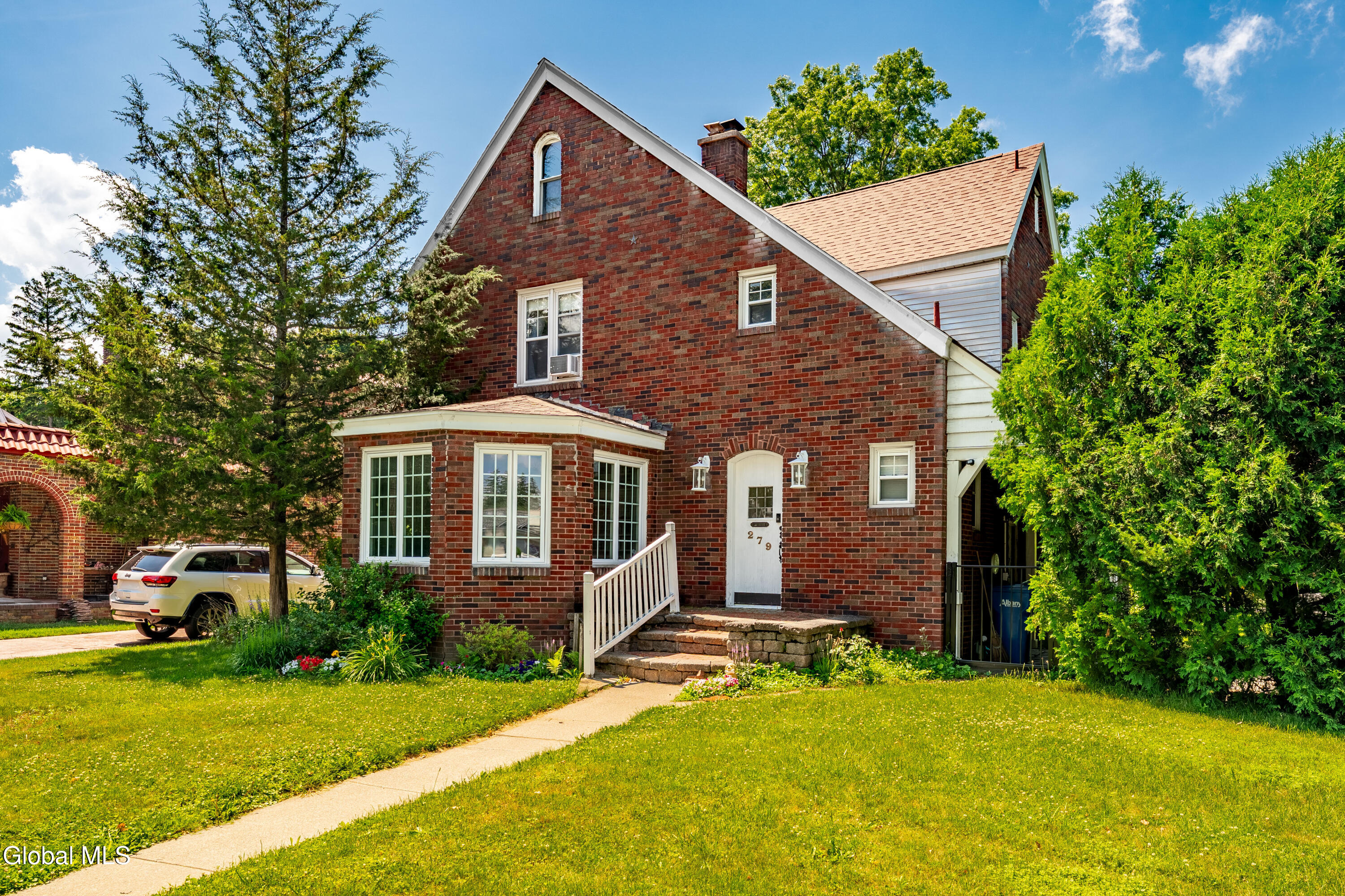 279 S Main Avenue Albany NY 12208