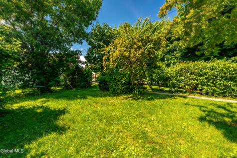 279 S Main Avenue Albany NY 12208