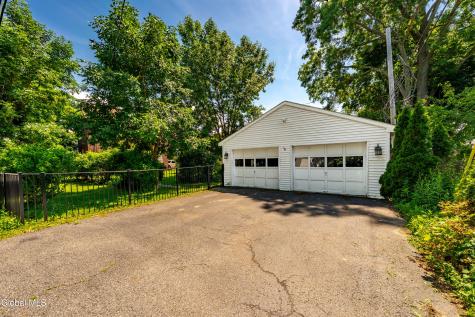 279 S Main Avenue Albany NY 12208