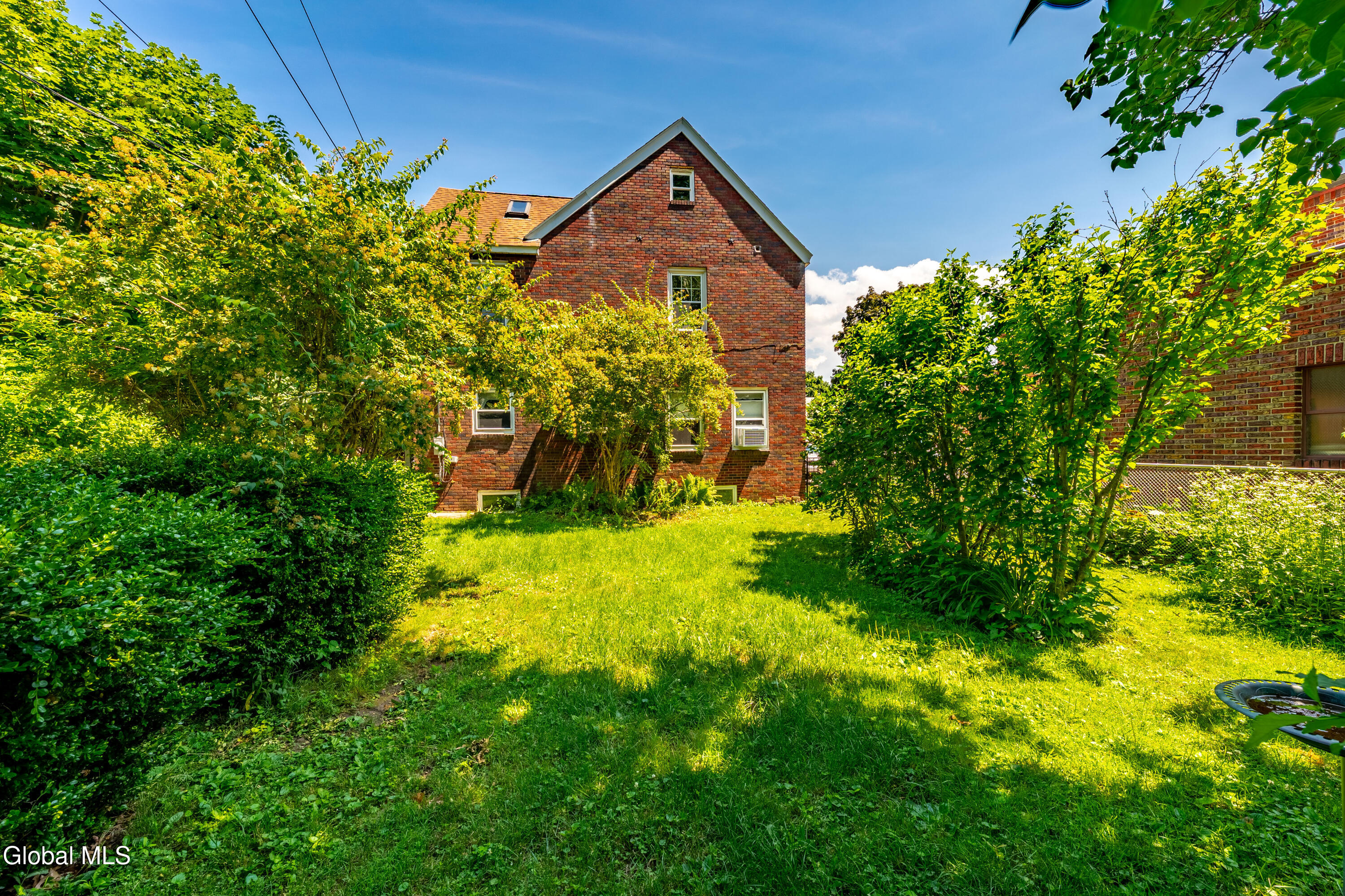 279 S Main Avenue Albany NY 12208