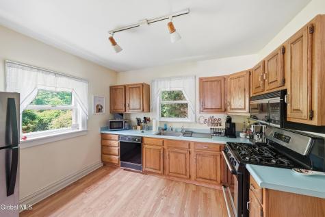 279 S Main Avenue Albany NY 12208