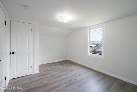 135 Freemans Bridge Road Glenville NY 12302