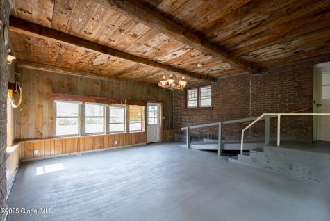 135 Freemans Bridge Road Glenville NY 12302