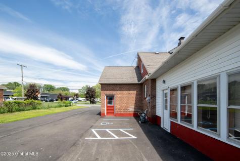 135 Freemans Bridge Road Glenville NY 12302