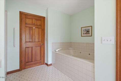 1 Brookshire Trace Queensbury NY 12804