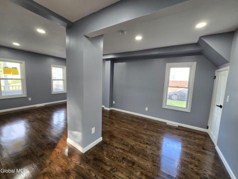910 Gerling Street Schenectady NY 12308