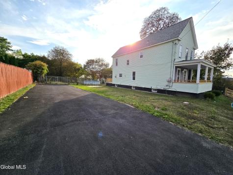 910 Gerling Street Schenectady NY 12308