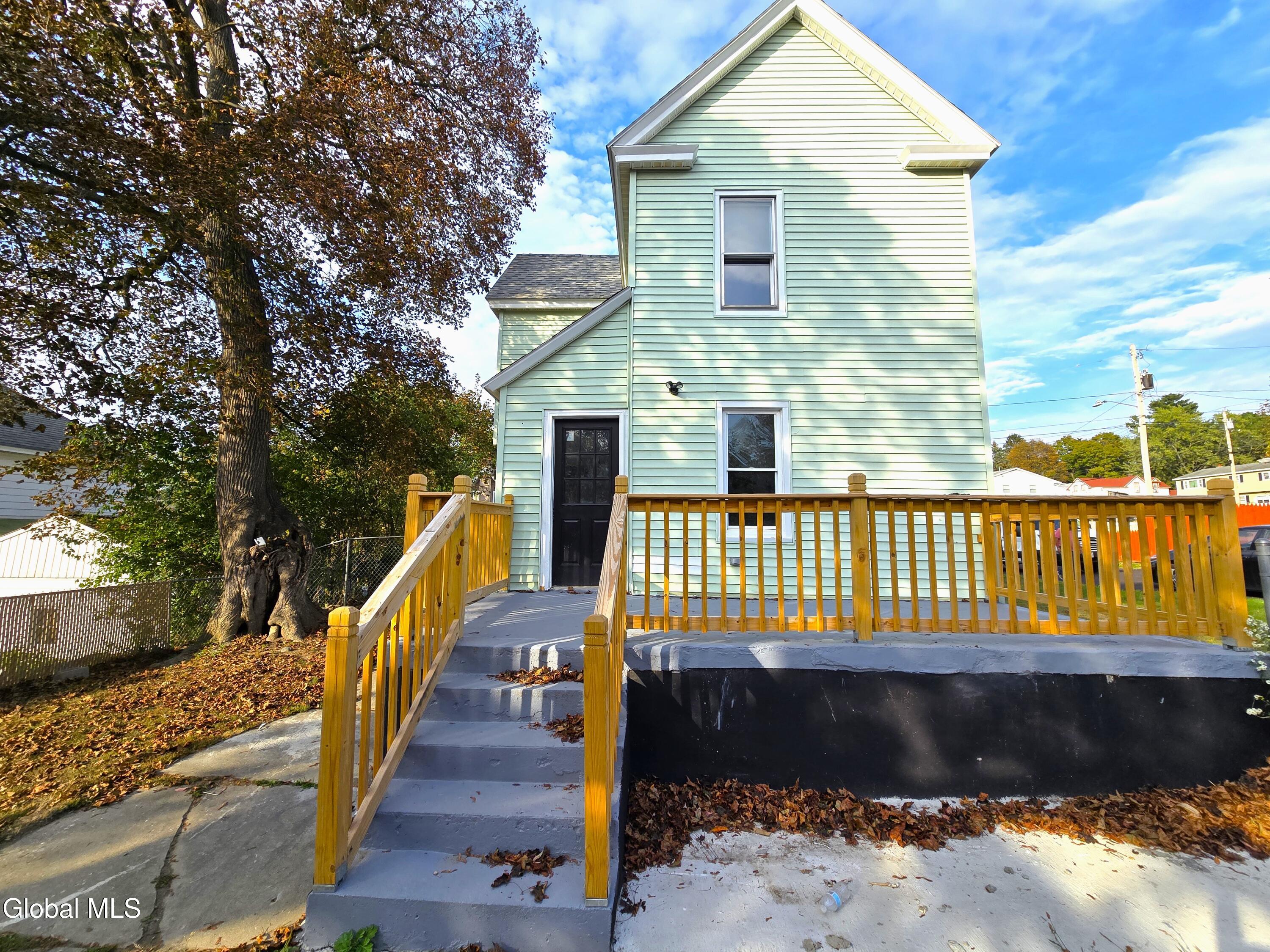 910 Gerling Street Schenectady NY 12308