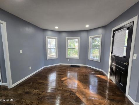 910 Gerling Street Schenectady NY 12308