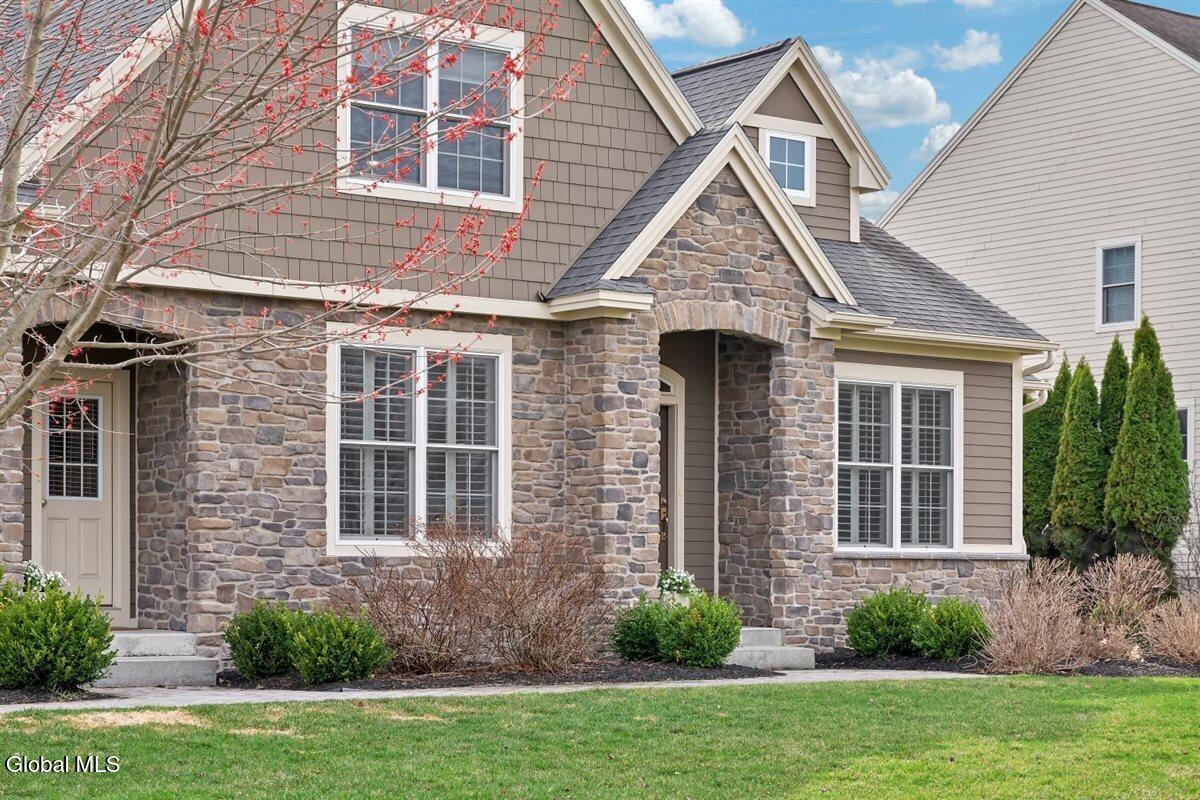 11 Sundance Lane Colonie NY 12211