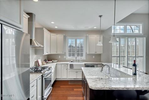 11 Sundance Lane Colonie NY 12211