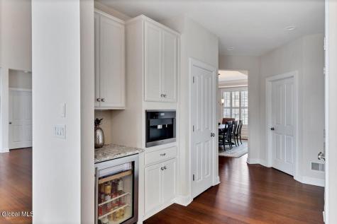 11 Sundance Lane Colonie NY 12211