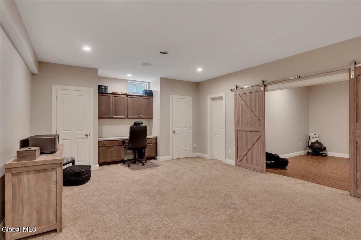 11 Sundance Lane Colonie NY 12211