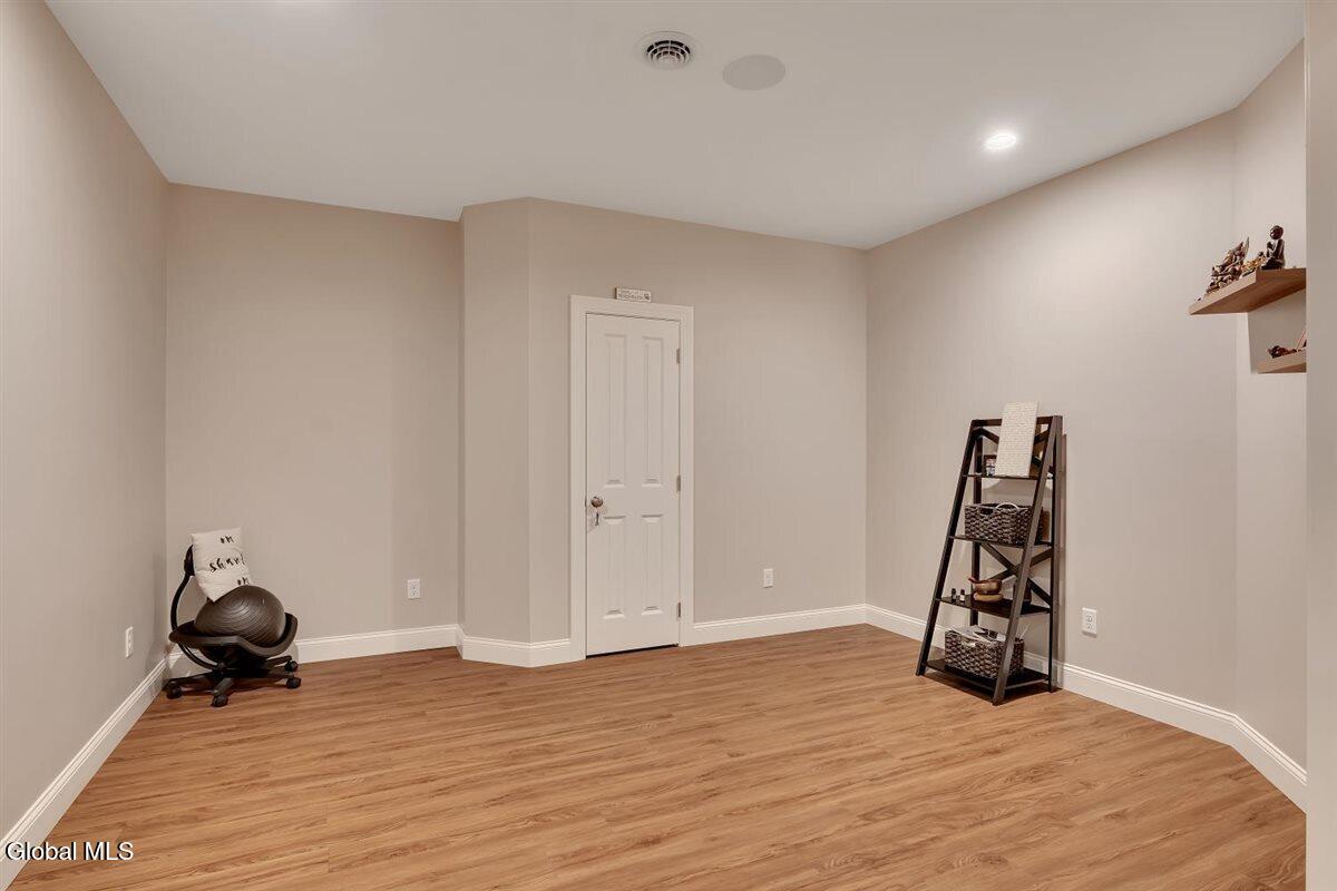 11 Sundance Lane Colonie NY 12211