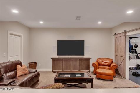 11 Sundance Lane Colonie NY 12211