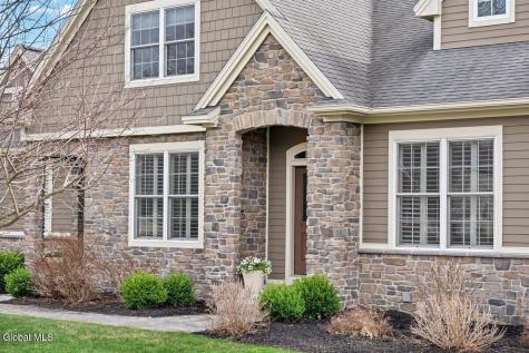 11 Sundance Lane Colonie NY 12211