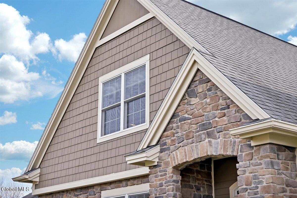 11 Sundance Lane Colonie NY 12211