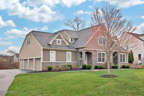 11 Sundance Lane Colonie NY 12211