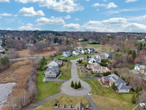 11 Sundance Lane Colonie NY 12211