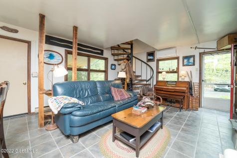 8 Robin Ann Lane Westerlo NY 12193