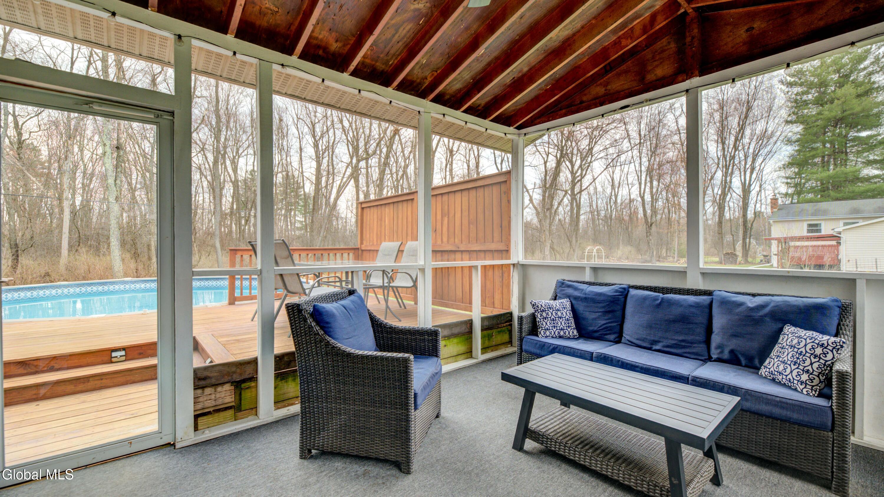 4328 Buckingham Drive Schenectady NY 12304