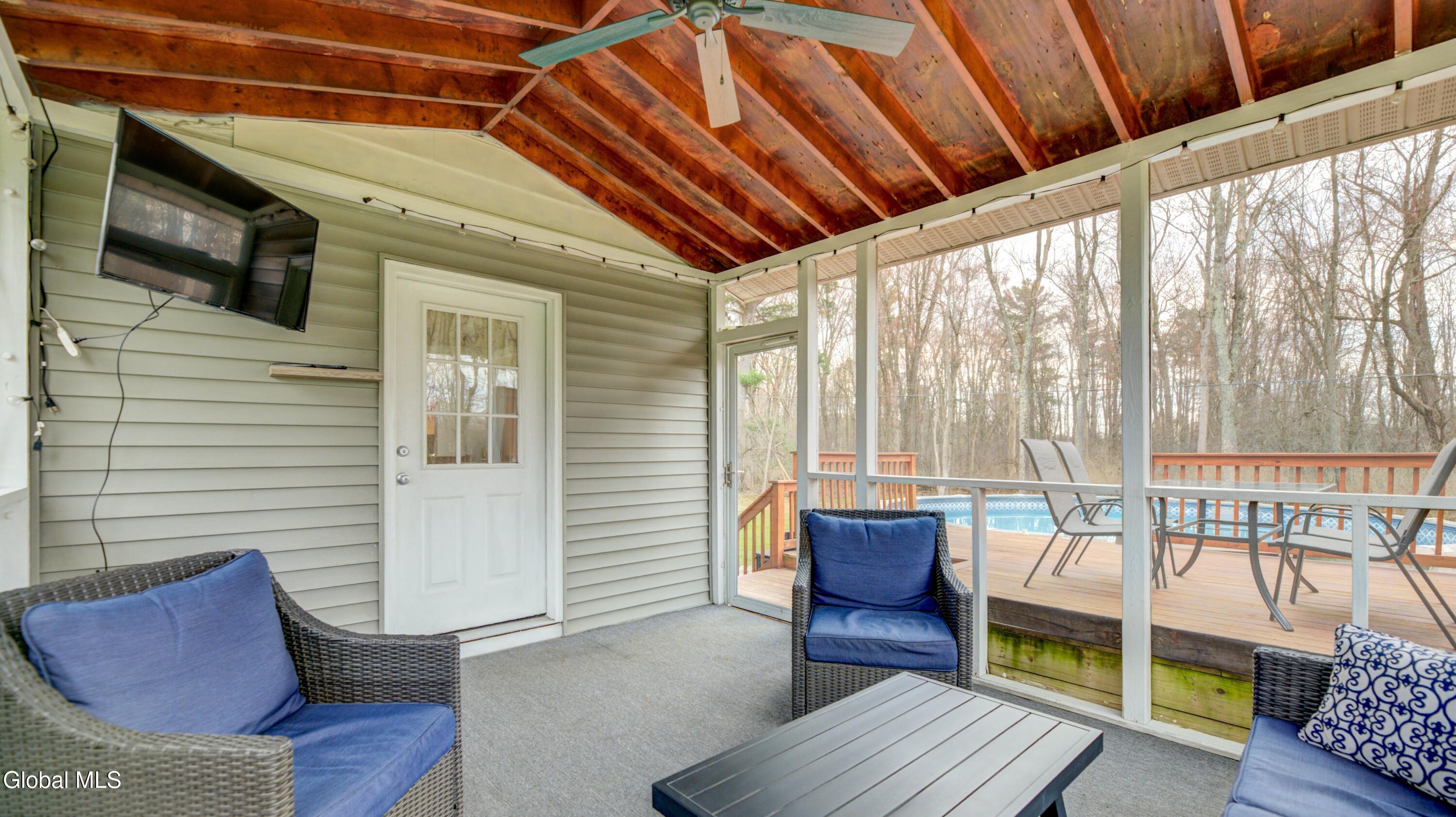4328 Buckingham Drive Schenectady NY 12304