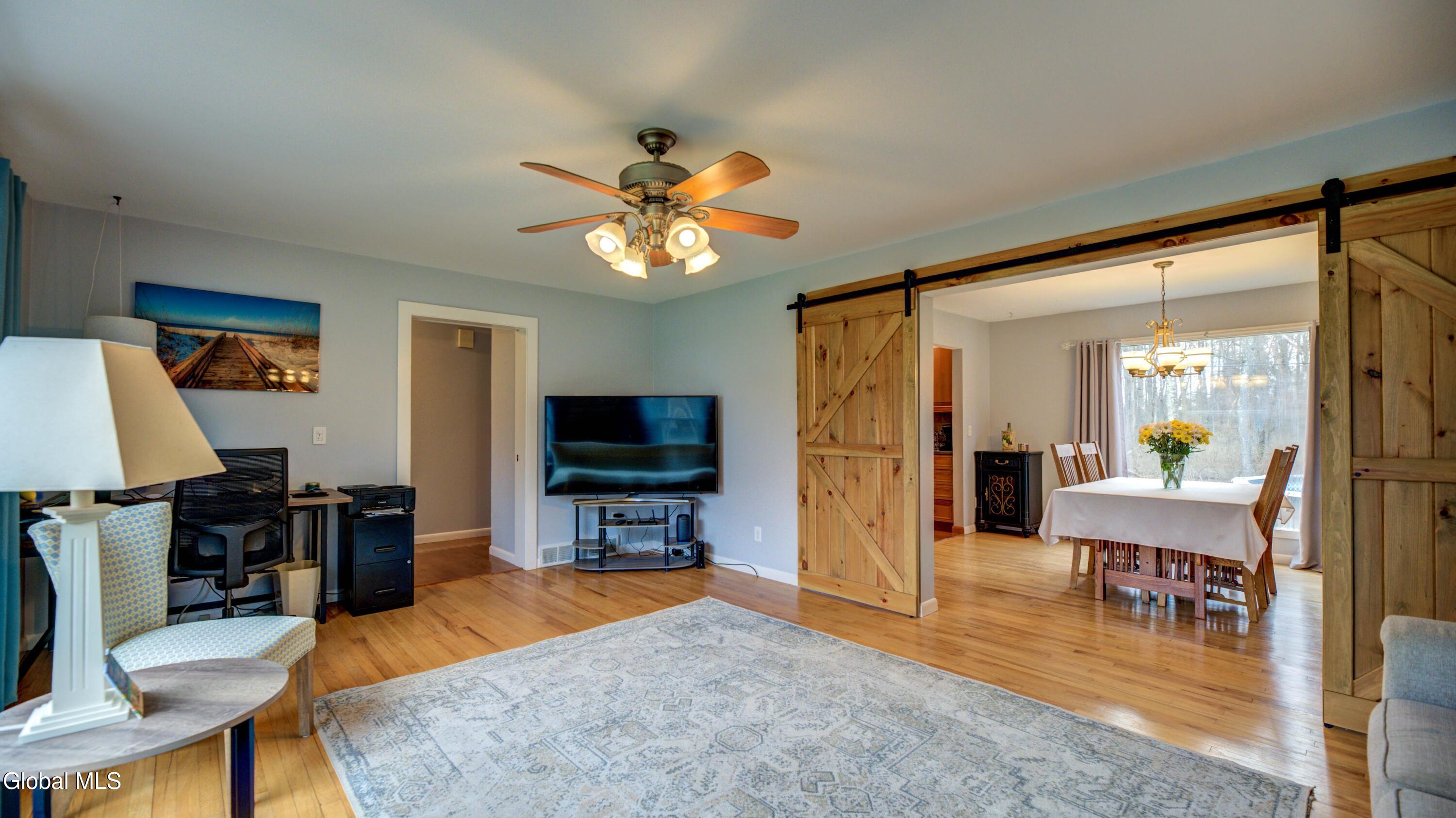 4328 Buckingham Drive Schenectady NY 12304