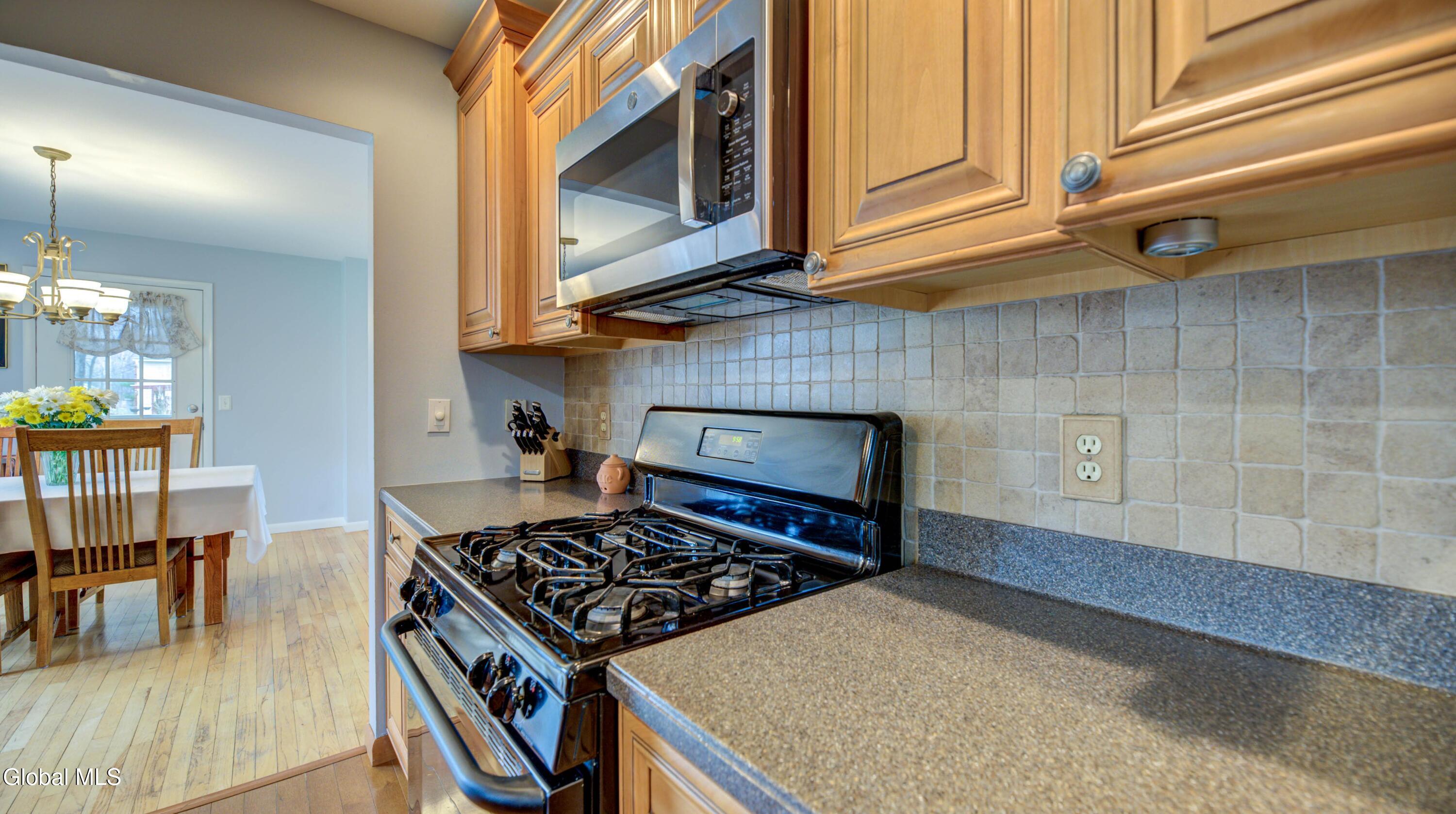 4328 Buckingham Drive Schenectady NY 12304