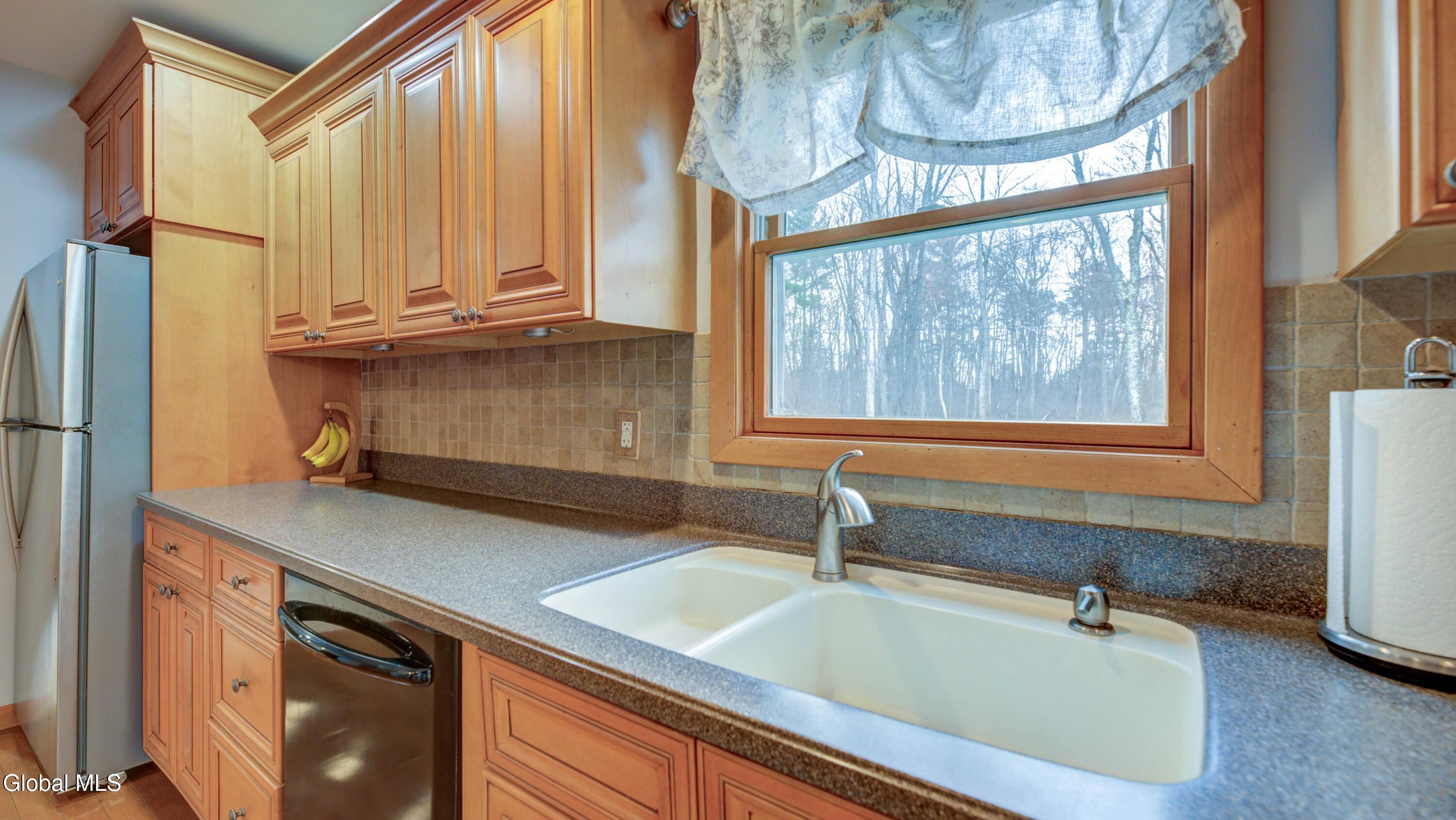 4328 Buckingham Drive Schenectady NY 12304
