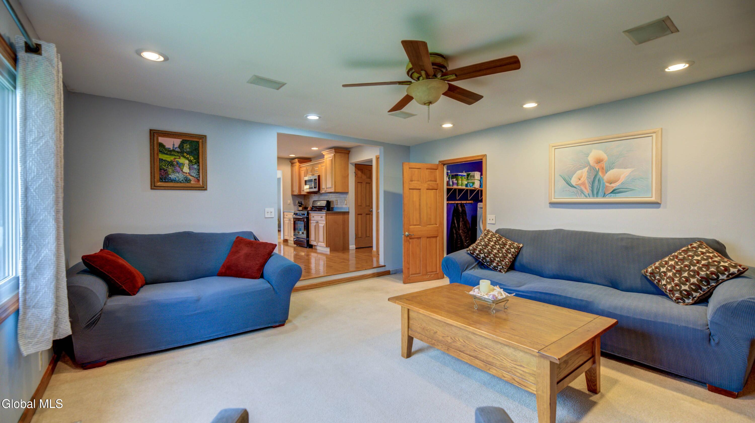 4328 Buckingham Drive Schenectady NY 12304