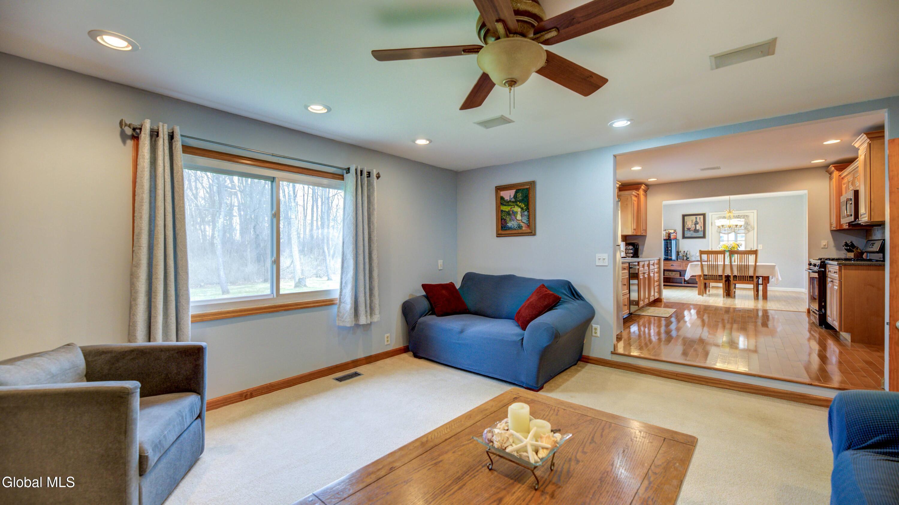 4328 Buckingham Drive Schenectady NY 12304