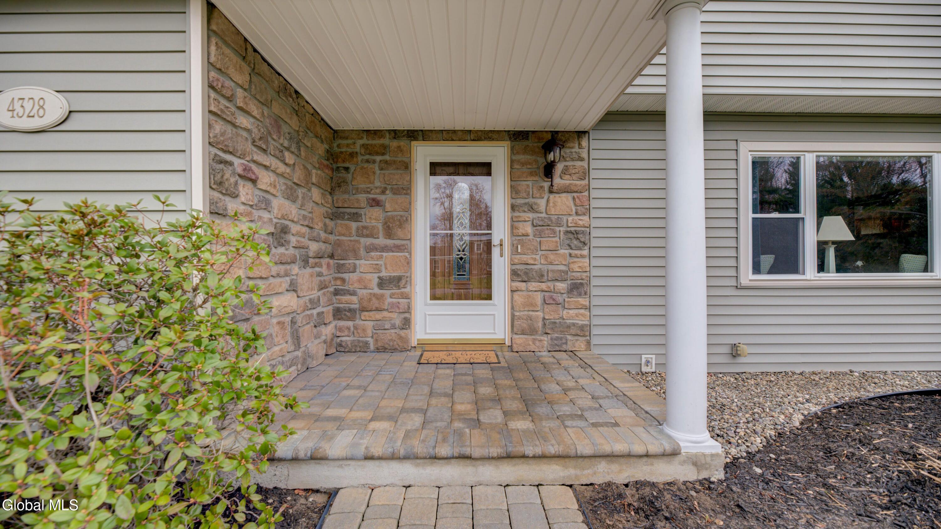 4328 Buckingham Drive Schenectady NY 12304