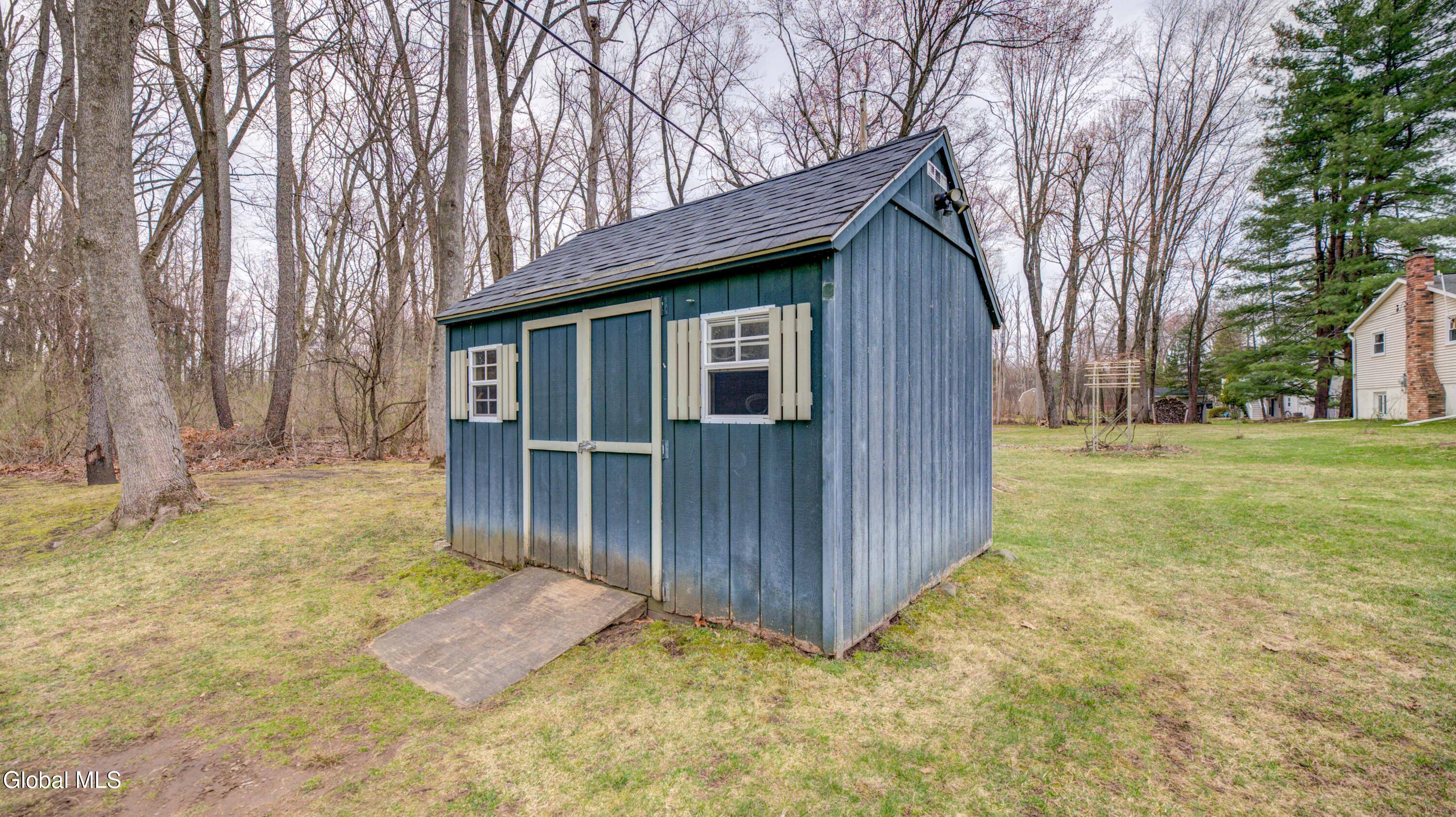 4328 Buckingham Drive Schenectady NY 12304