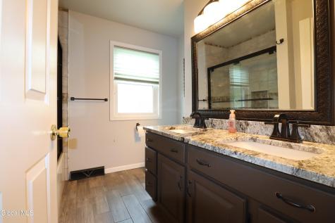 6967 Suzanne Court Guilderland NY 12303