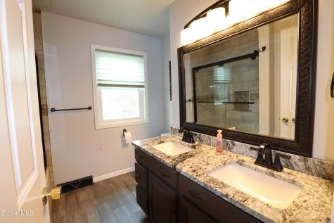 6967 Suzanne Court Guilderland NY 12303