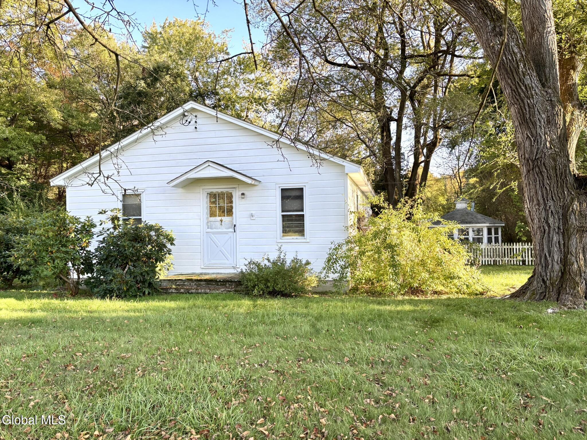 1154 County Route 25 Kinderhook NY 12106