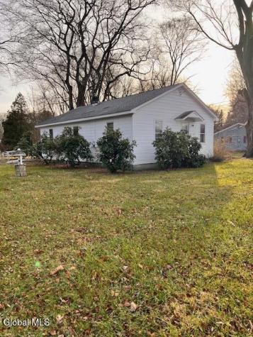 1154 County Route 25 Kinderhook NY 12106