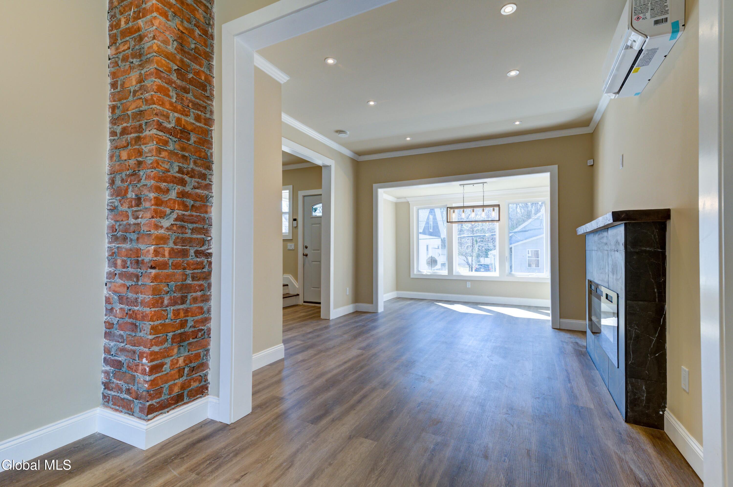 8 Sheldon Street Schenectady NY 12308