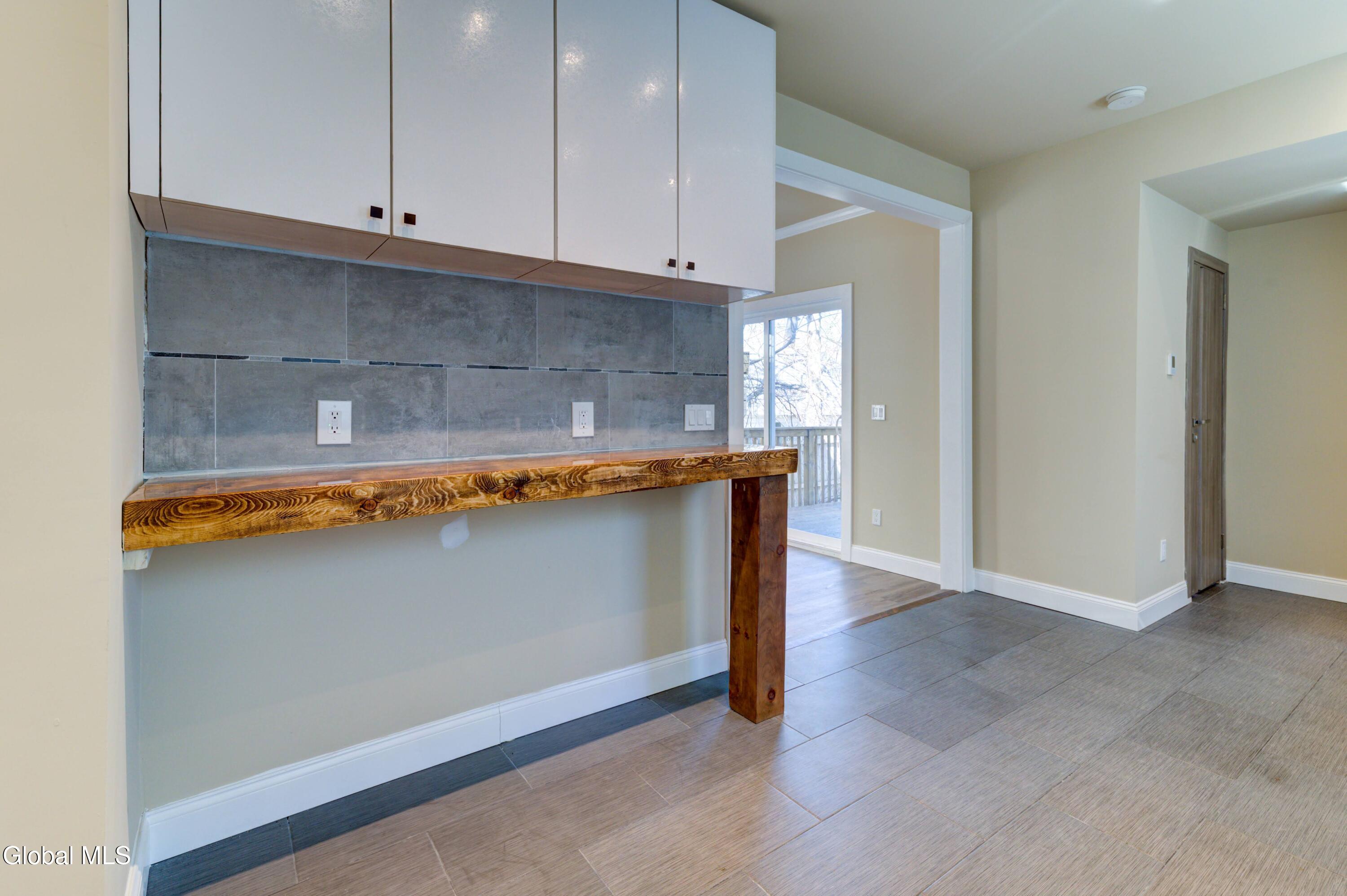 8 Sheldon Street Schenectady NY 12308