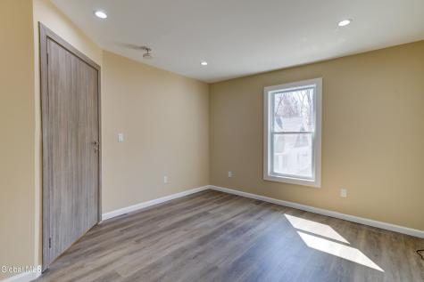 8 Sheldon Street Schenectady NY 12308