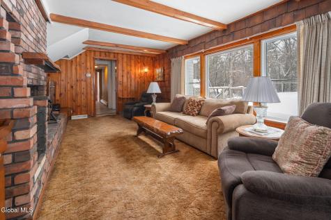 63 Diamond Hill Road Delmar NY 12054