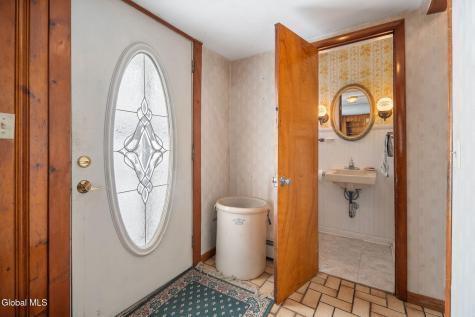 63 Diamond Hill Road Delmar NY 12054