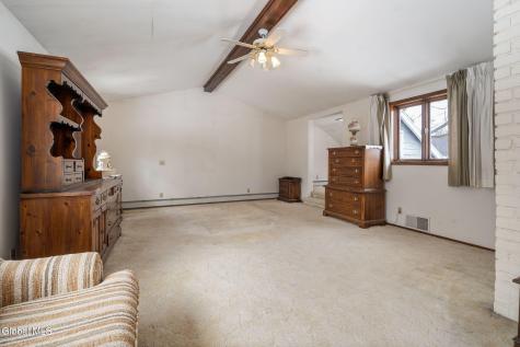 63 Diamond Hill Road Delmar NY 12054