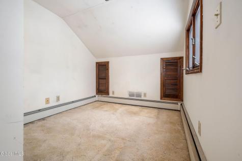 63 Diamond Hill Road Delmar NY 12054