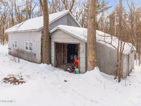 63 Diamond Hill Road Delmar NY 12054