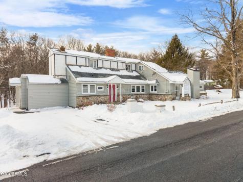 63 Diamond Hill Road Delmar NY 12054