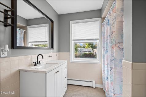 1037 Helen Street Schenectady NY 12303