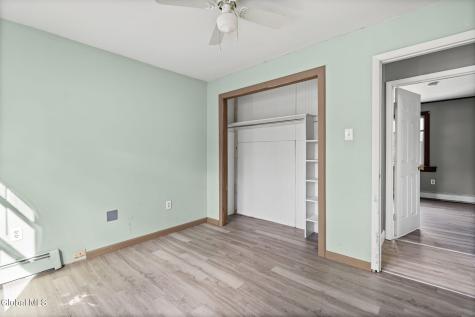 1037 Helen Street Schenectady NY 12303