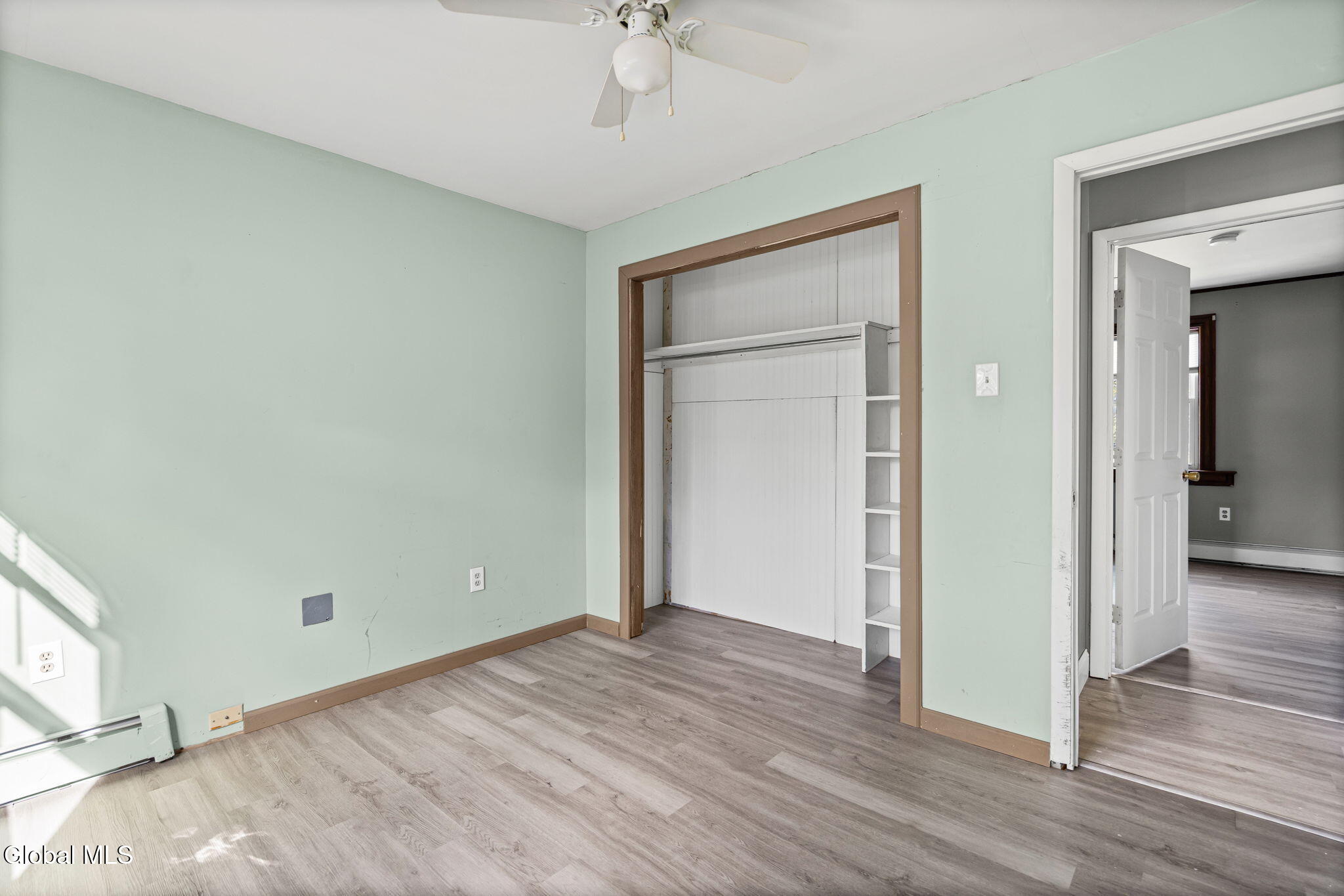 1037 Helen Street Schenectady NY 12303