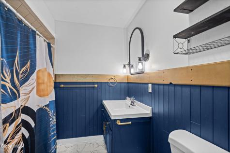 1037 Helen Street Schenectady NY 12303